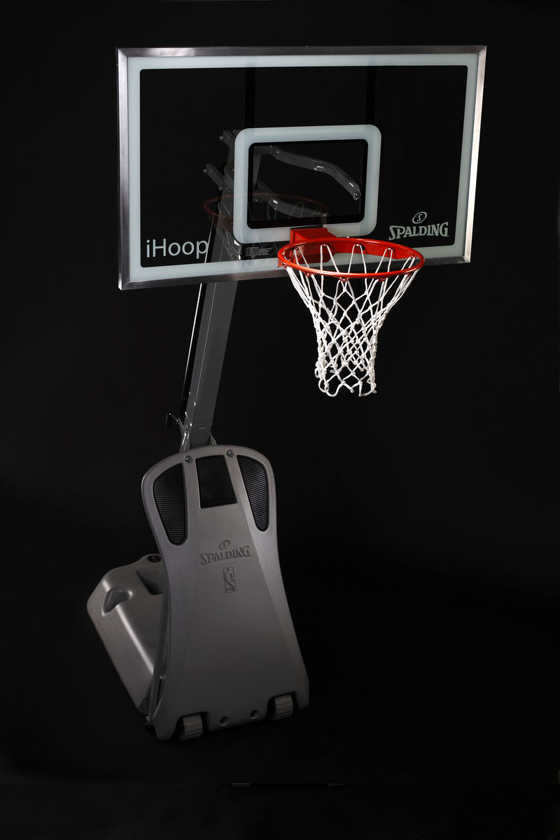 Illustration for article titled Spalding's "iHoop" iPod-Compatible Basketball Hoop